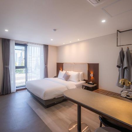 Hound Hotel Gijang Osiria 釜山広域市 エクステリア 写真